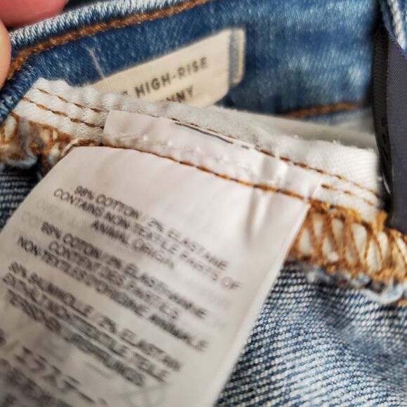 28 MADEWELL Distressed 9" High Rise Skinny Jeans - Picture 15 of 15